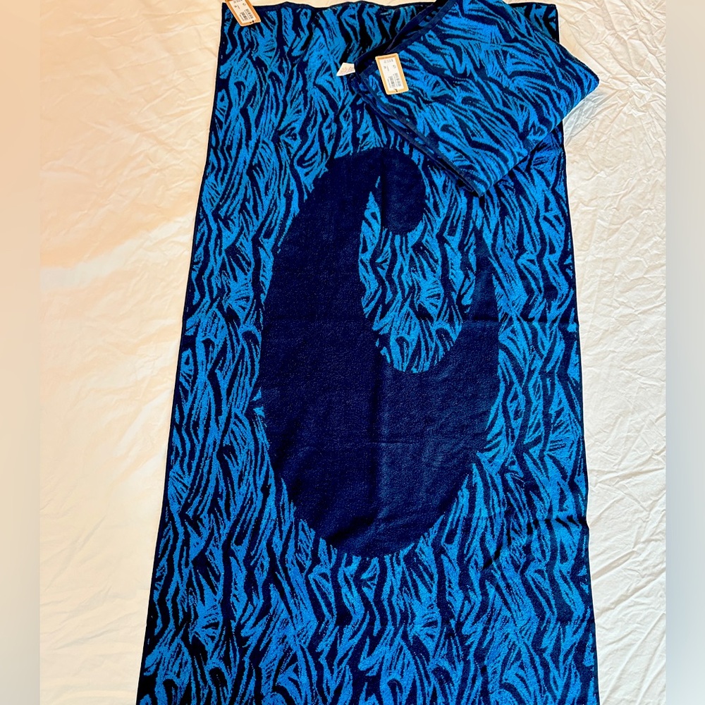 Two new Costa Del Mar Wilson beach towels